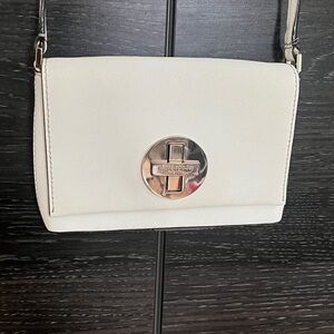 EUC Kate Spade NY Sally Newberry Cream Crossbody Bag